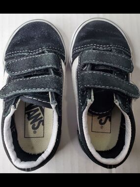 Vans Baby Black Velcro Sneakers 5.5